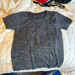 Lululemon Heathered Charcoal Short Sleeve Athletic Tee